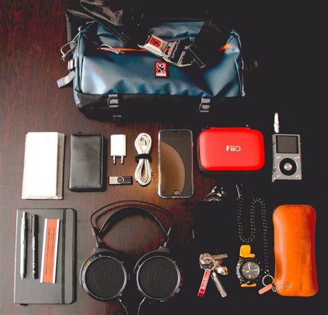 10 Essential Items For Your Everyday Carry Tech Bag