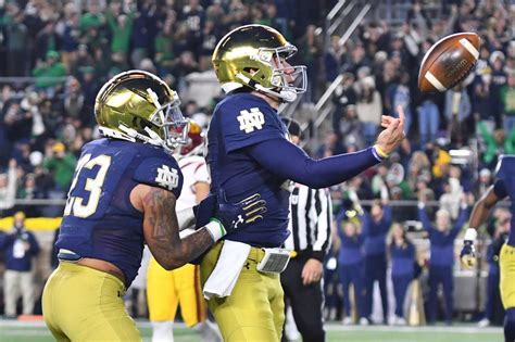 3 Expert Predictions For Georgia Tech Vs Notre Dame