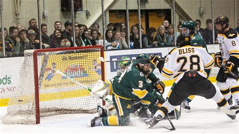 5 Differences: Nmu Vs Tech Hockey