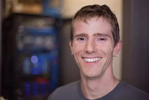 5 Facts About Linus Tech Tips Height