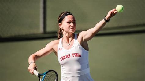 5 Things To Know About Olivia Peet Of Texas Tech Tennis