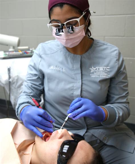 5 Ways Athens Tech Prepares Students For Dental Hygiene