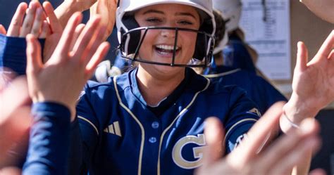 5 Ways Delaware Tech Softball Dominates The Field