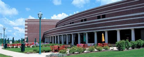 5 Ways Ivy Tech Lafayette Library Supports Students