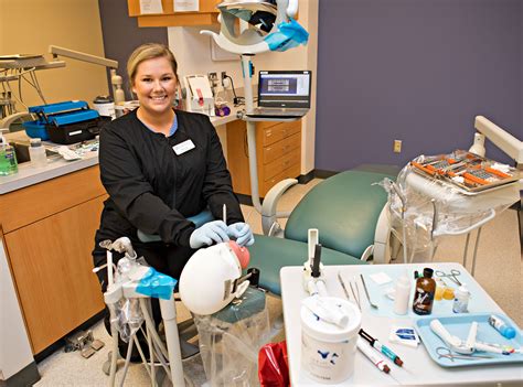 5 Ways Ivy Tech Prepares Dental Assisting Students