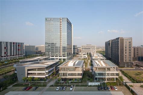 5 Ways Shanghai Zhangjiang Hi-Tech Park Is Revolutionizing Tech