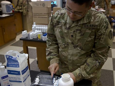 5 Ways To Become A Pharmacy Tech In The Army