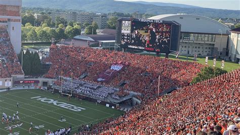 5 Ways To Dominate Virginia Tech Student Section