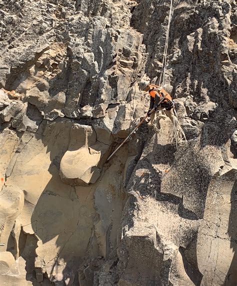 5 Ways To Mitigate Rockfall With Hi-Tech Construction