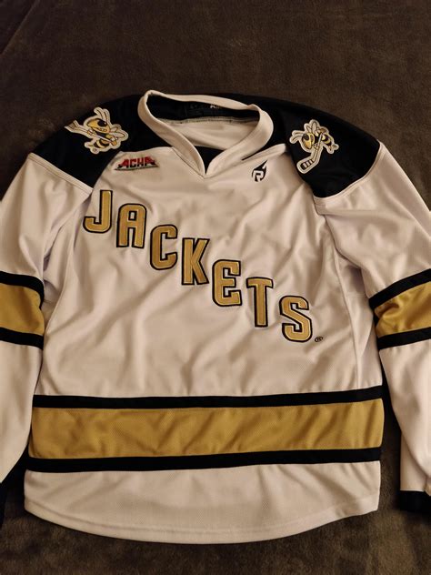 5 Ways To Rock A Georgia Tech Hockey Jersey