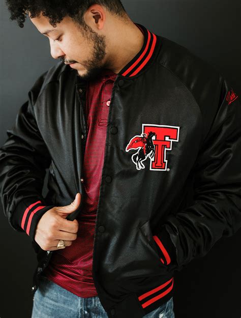 5 Ways To Rock A Texas Tech Jacket