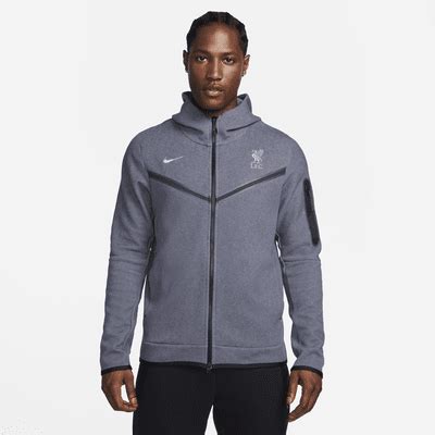 5 Ways To Style Liverpool Nike Tech Fleece Junior