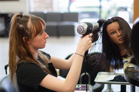 5 Ways Washburn Tech Cosmetology Can Jumpstart Your Career