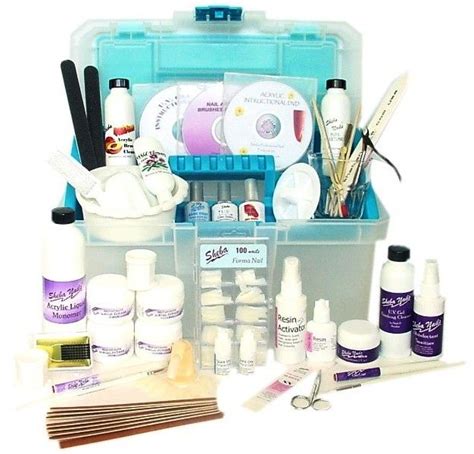 7 Essentials In A Nail Tech Kit