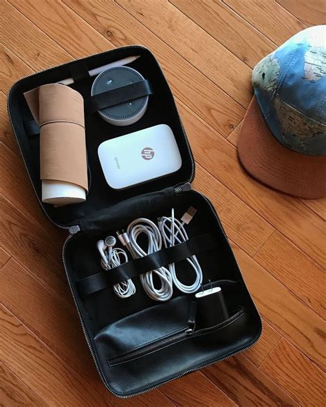 7 Essentials To Pack In Your Tech Dopp Kit