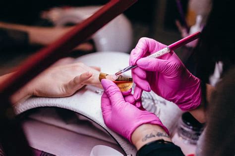 7 Free Nail Tech Courses To Boost Your Skills