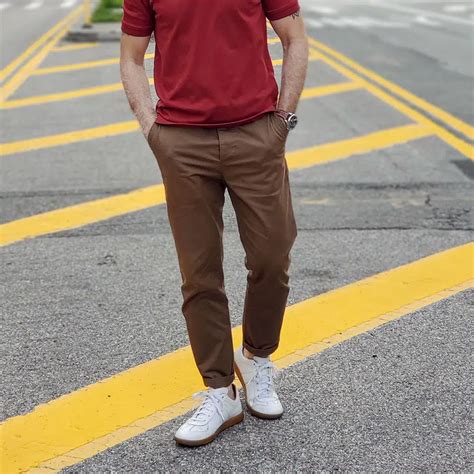 7 Ways Tech Chinos Upgrade Mens Athletic Wear