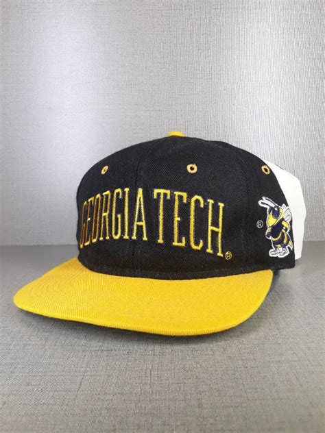 7 Ways To Style A Georgia Tech Vintage Hat