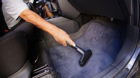 Best Auto Tech Mats For A Cleaner Ride