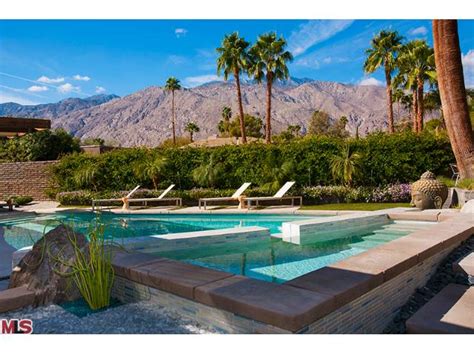 European Hi-Tech Oasis: Palm Springs Luxury Redefined