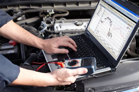 Expert Repair Tech For Automotive Diagnostics And Solutions