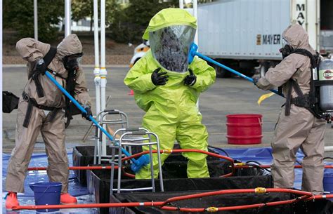 Hazmat Technician: The Heroes Of Hazardous Materials Response