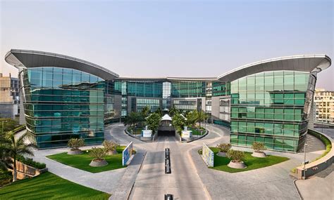 Indias Thriving Tech Parks: Hubs For Innovation