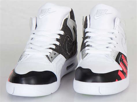 Nike Air Tech Challenge 2 French Open Exclusive Release