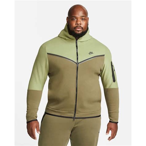 Olive Tech Fleece: The Ultimate Outdoor Apparel Choice