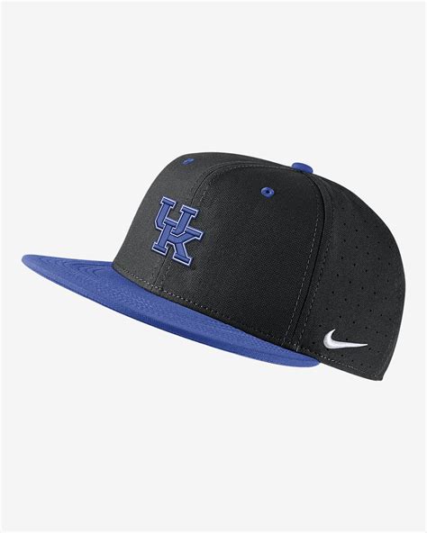 Top 5 Kentucky Nike Tech Must-Haves